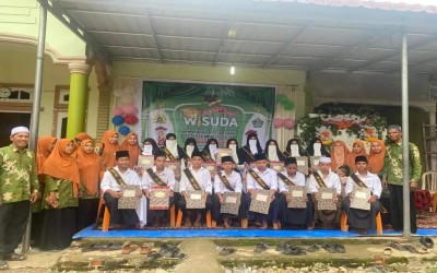 Wisuda dan Perpisahan Siswa-Siswi MTs An-Nur Bugeng Berlangsung Sukses